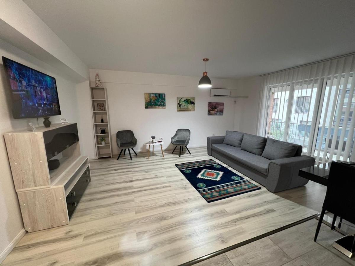 Chic Apartament Complex Inamstro 雅西 外观 照片