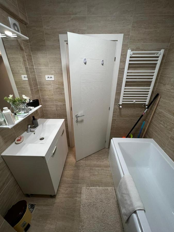 Chic Apartament Complex Inamstro 雅西 外观 照片